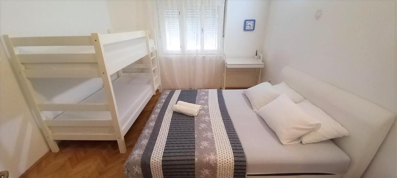 Apartment Tiger Lily موستار المظهر الخارجي الصورة